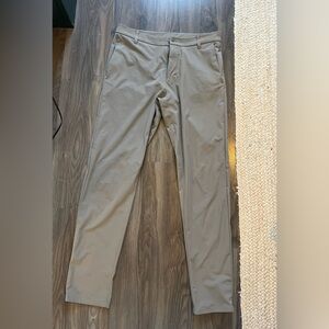 NWOT Lululemon Commission Pant